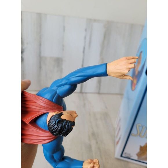 DC Superman Dynamics Bruckner statue figurine AS IS - Picture 8 of 9